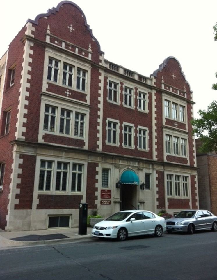 Yale Place Apartments - Photo 2 of 12