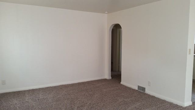 2010 Washington Ave - Photo 5 of 14