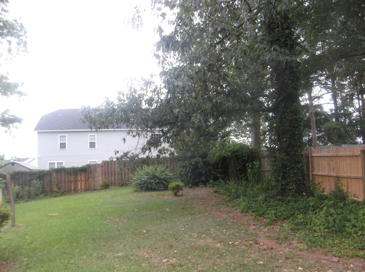 6775 Seaford Dr - Photo 3 of 19