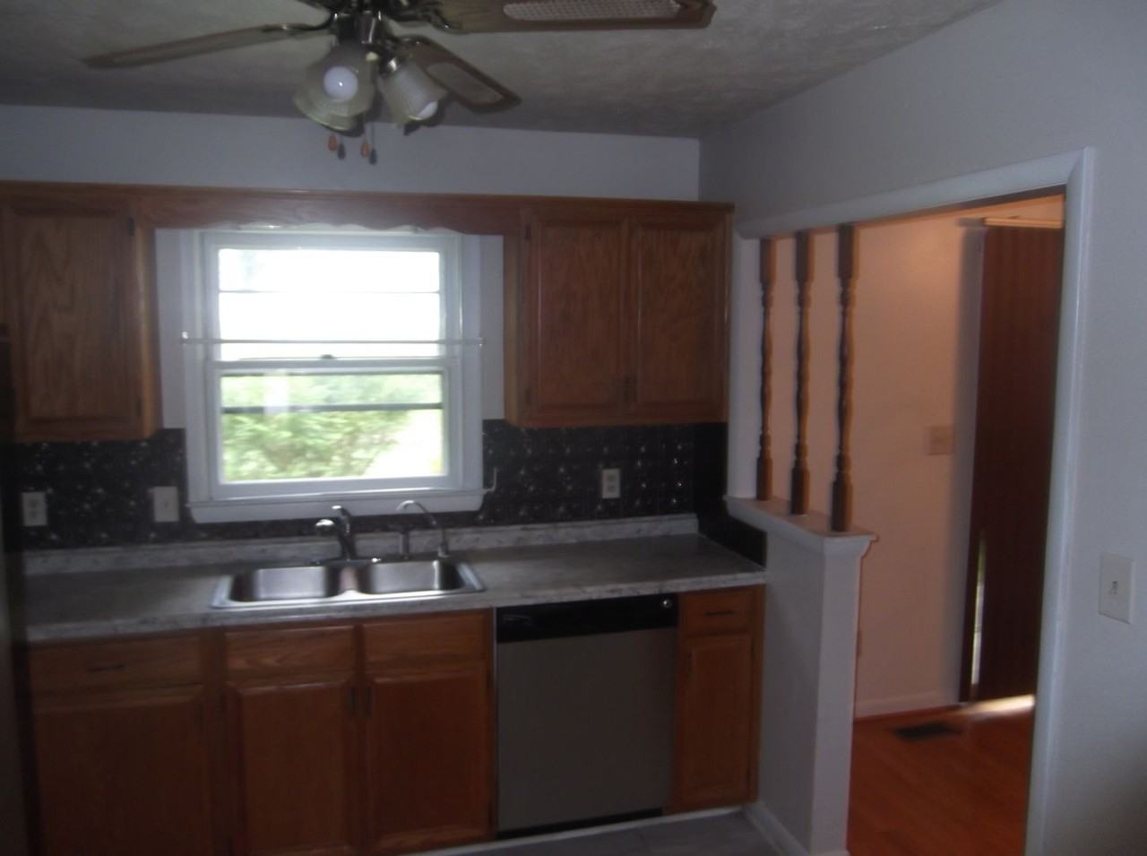 6775 Seaford Dr - Photo 7 of 19