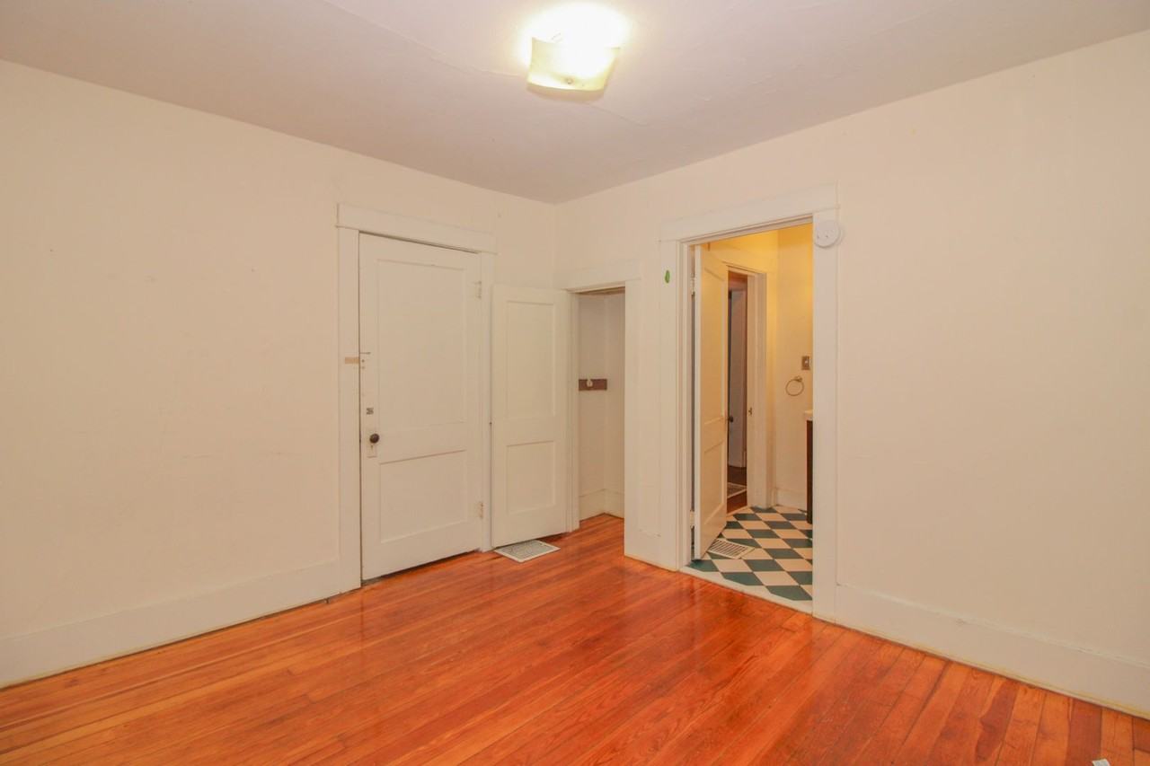 1721 Cliff Dr - Photo 3 of 21