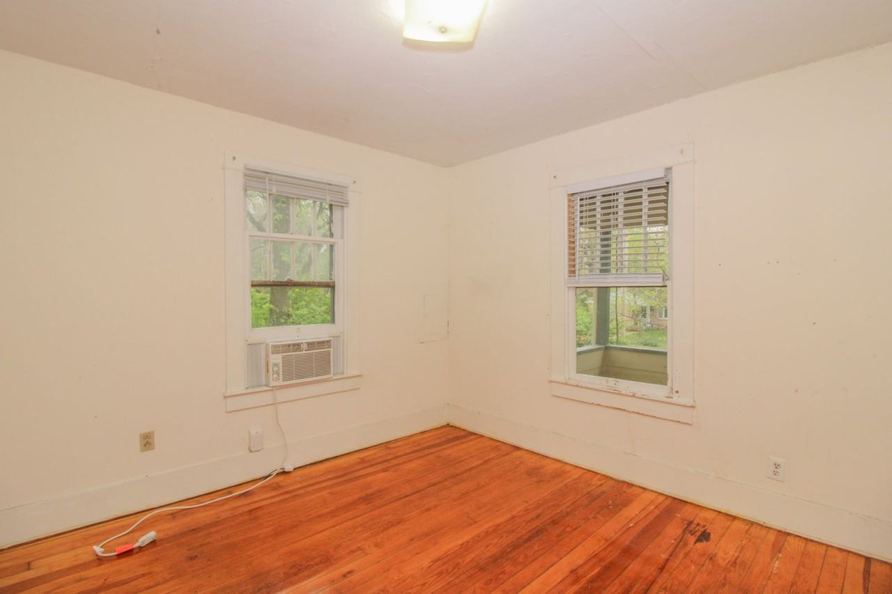 1721 Cliff Dr - Photo 7 of 21