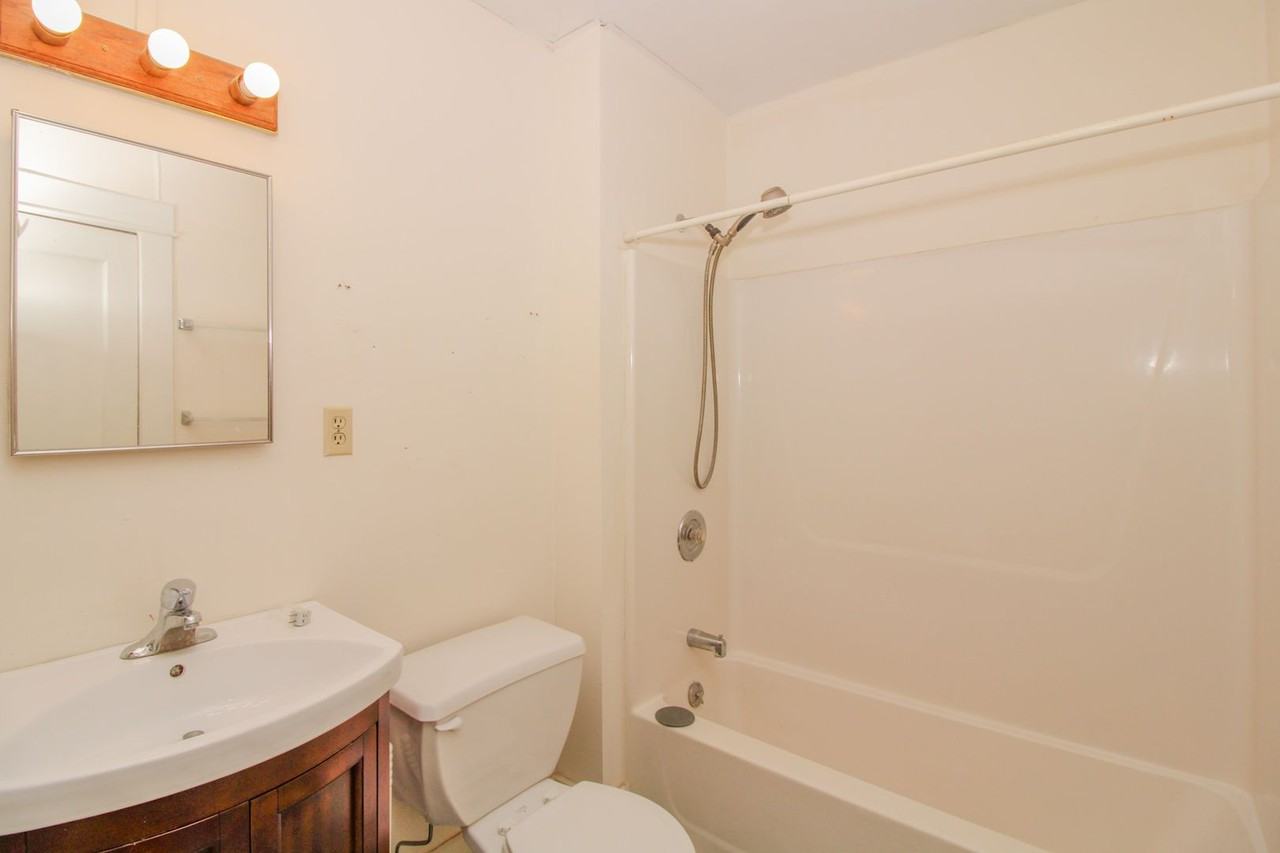 1721 Cliff Dr - Photo 6 of 21