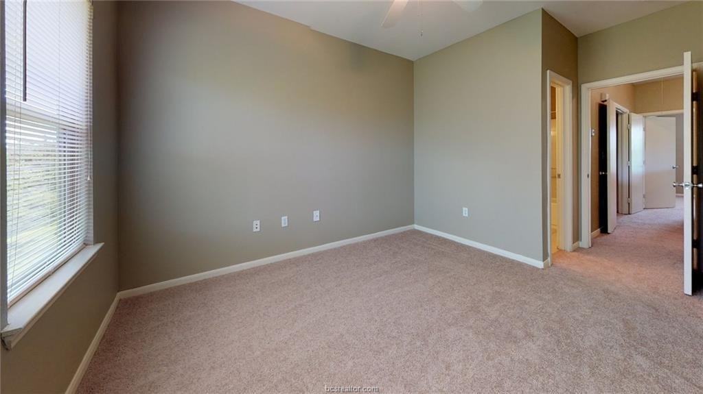 1335 Canyon Creek Cir - Photo 3 of 15