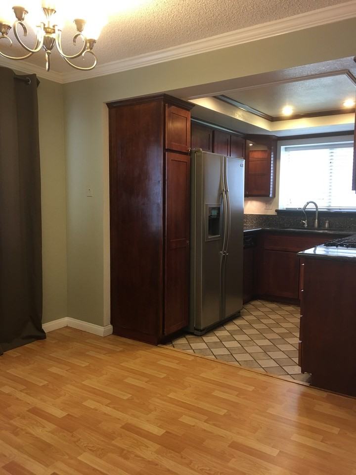 1450 Chesapeake - Photo 3 of 14