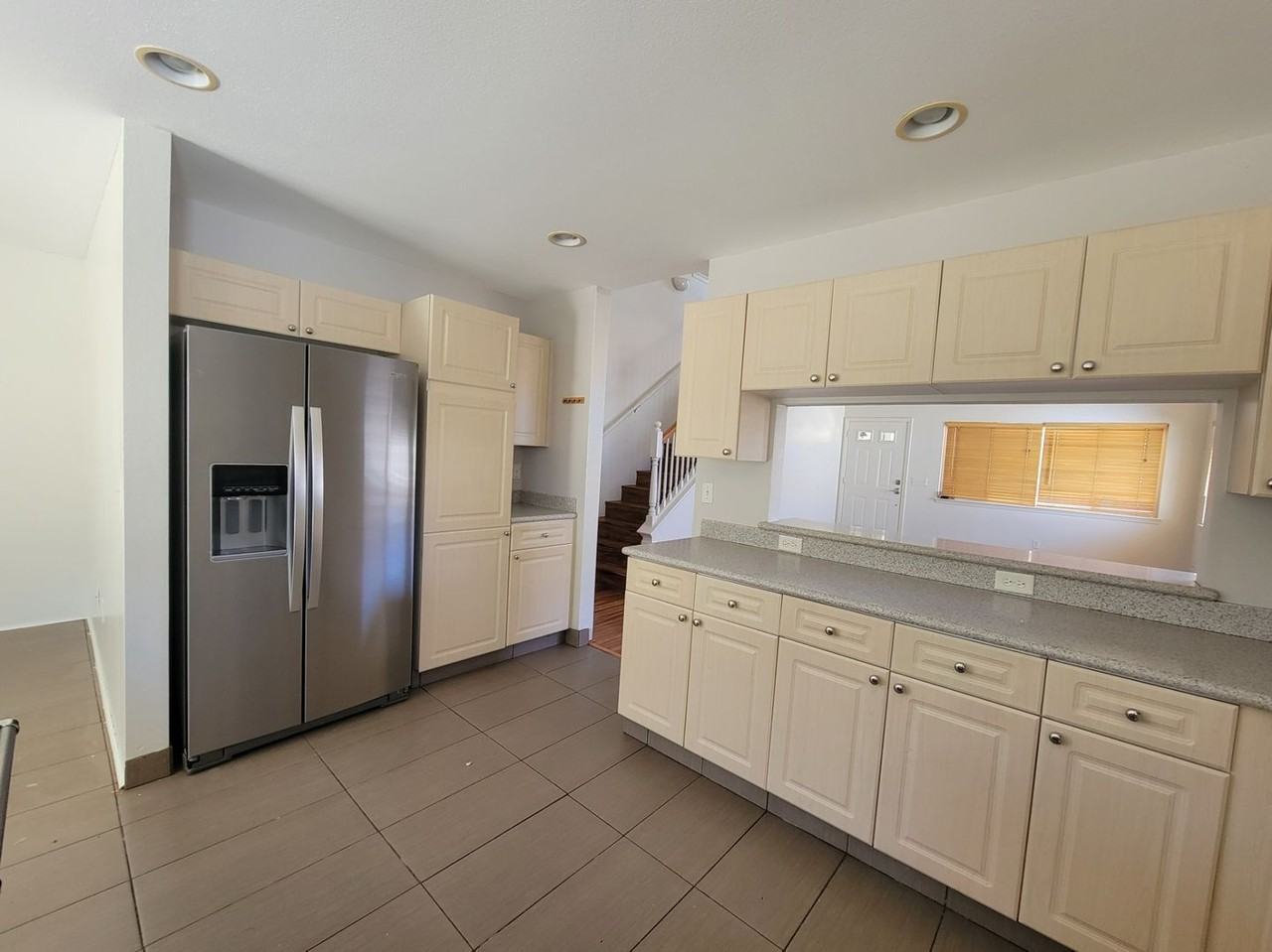 101 Hooheno St - Photo 3 of 23