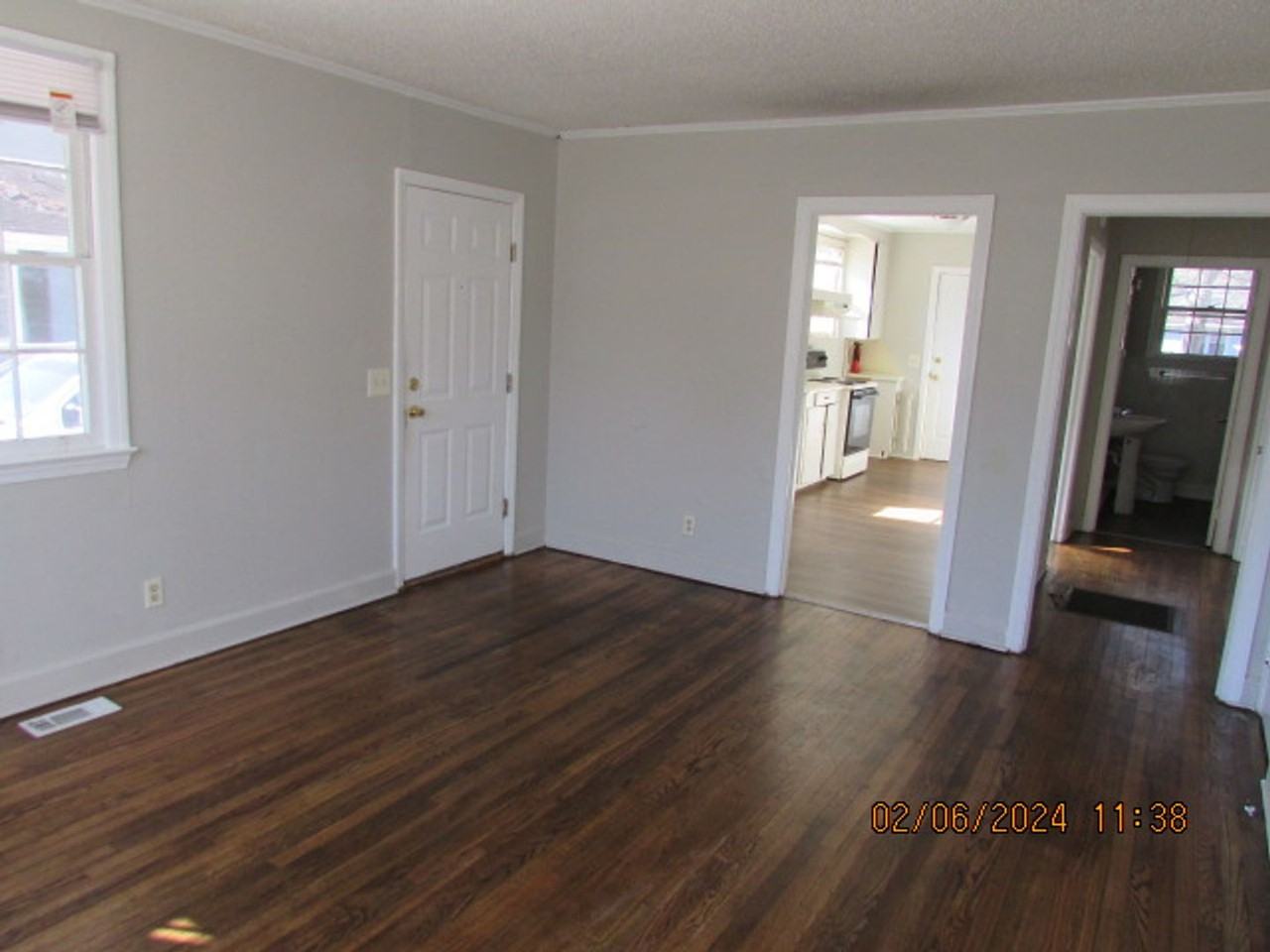 8 Hynes St - Photo 4 of 11