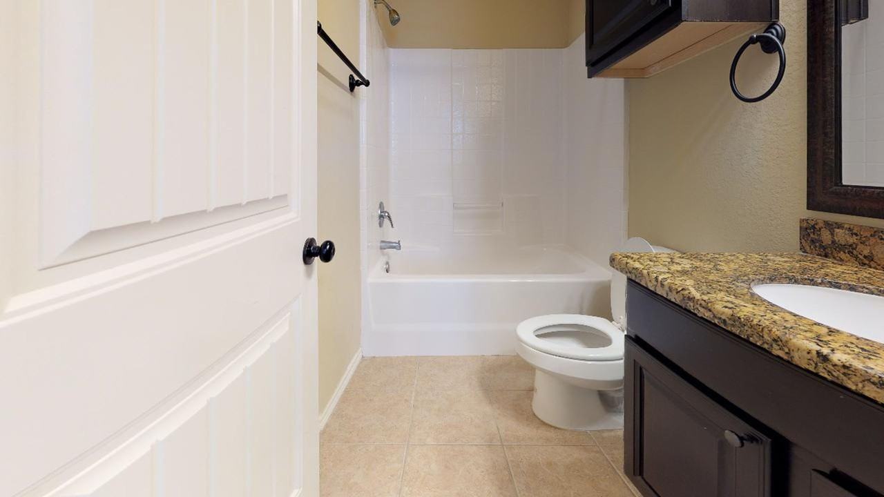 131 Deacon Dr - Photo 7 of 14