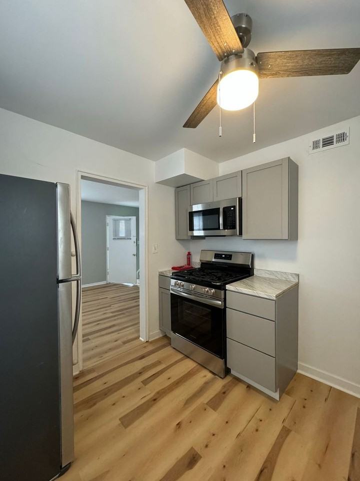 1801 E 74th Ter - Photo 6 of 16