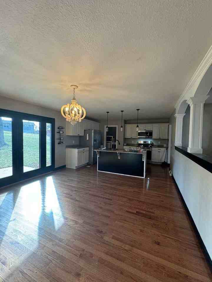 3805 Nw 63rd St - Photo 3 of 13