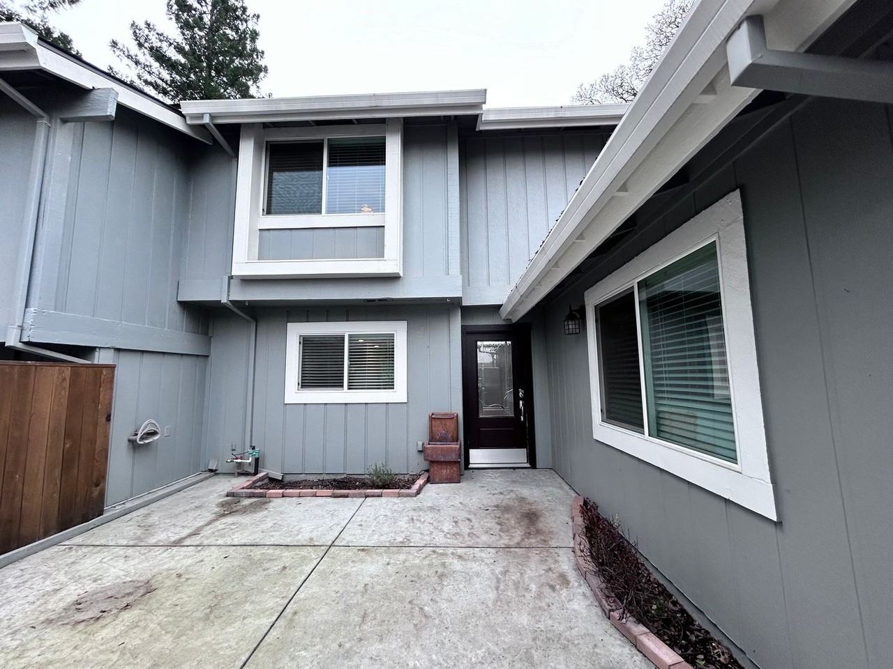 3259 Amethyst Dr - Photo 2 of 23