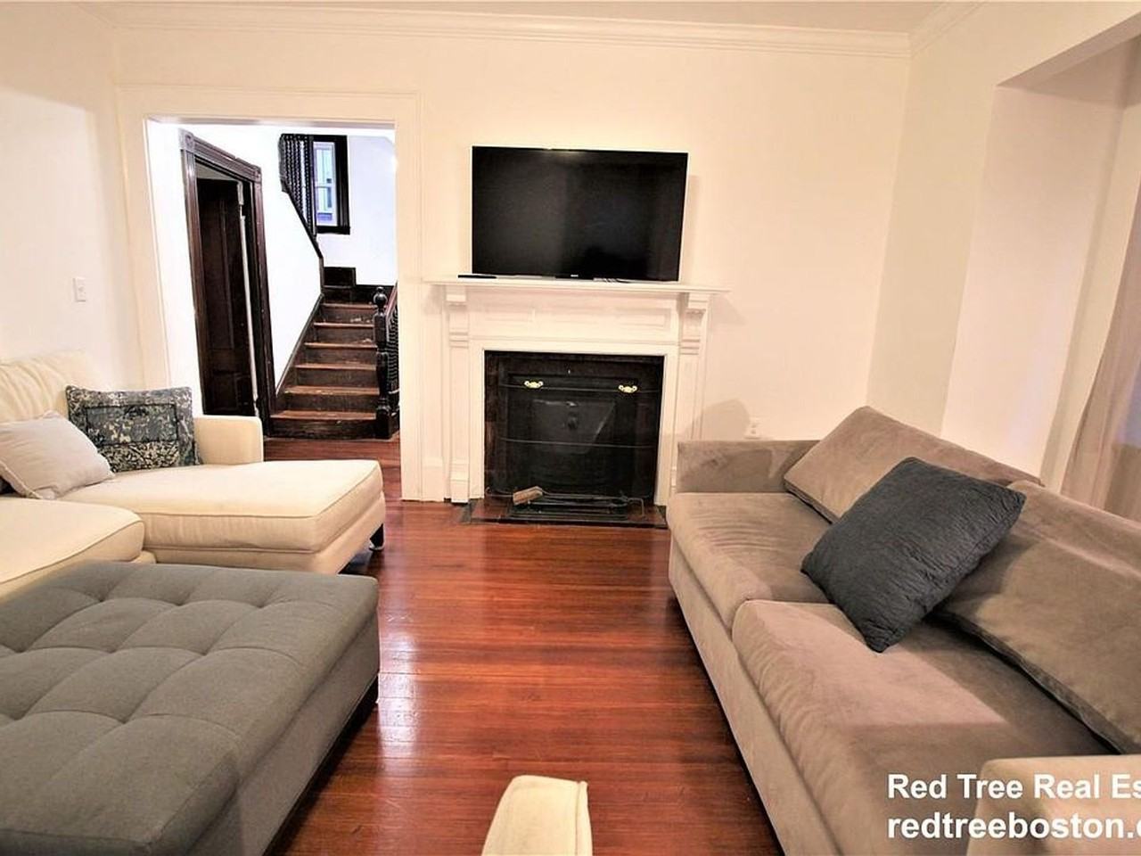 18 Holton St - Photo 3 of 13