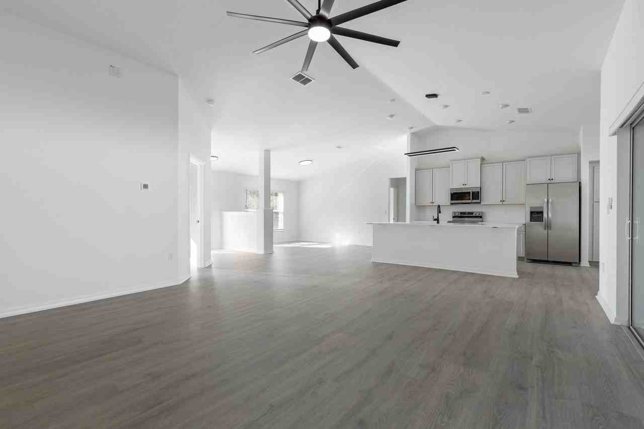 3 Zaun Ct - Photo 4 of 44