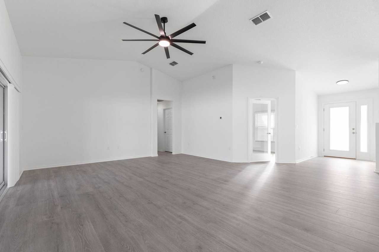 3 Zaun Ct - Photo 7 of 44