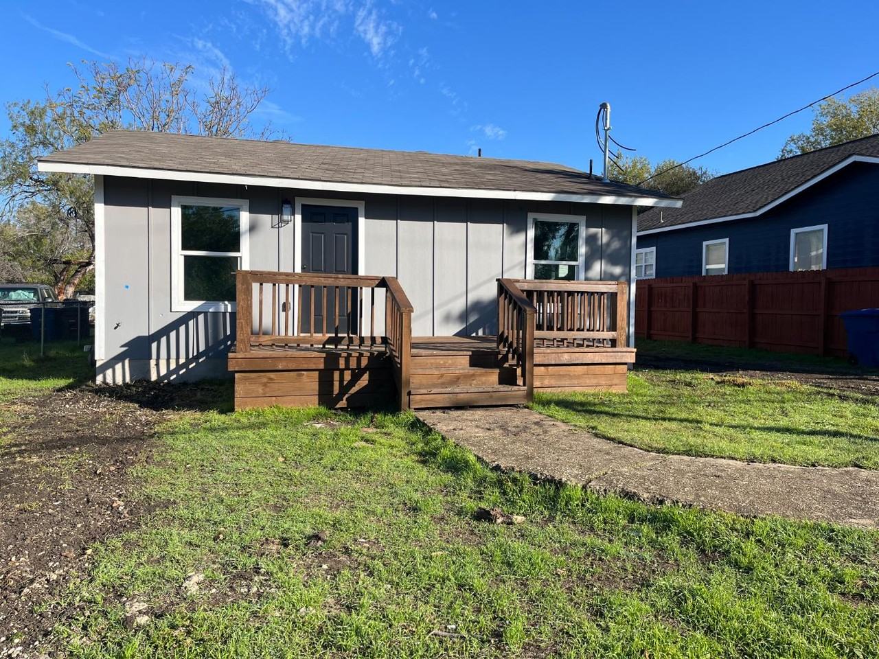 151 Hopi Street - Photo 2 of 10