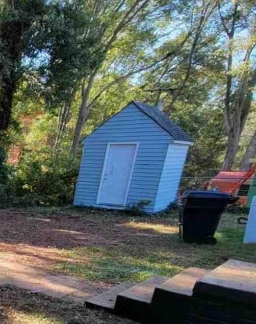 1914 Dobbins Avenue - Photo 3 of 10