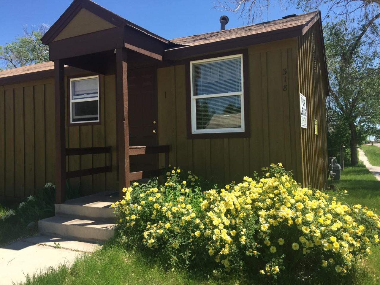 318 National St - Photo 2 of 4