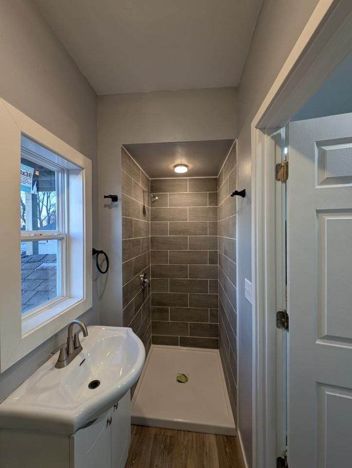 2202 Jackson St - Photo 3 of 30