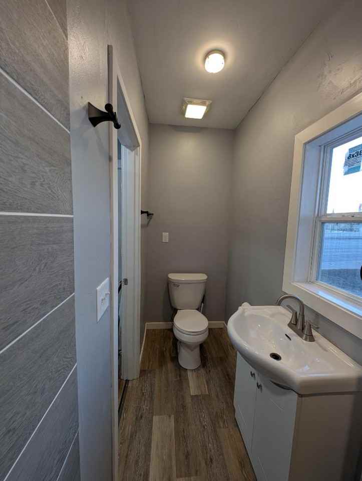 2202 Jackson St - Photo 4 of 10