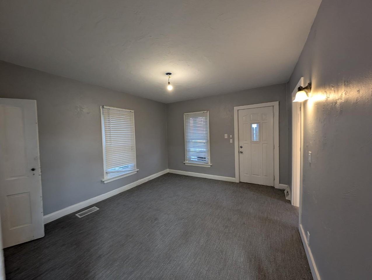 2202 Jackson St - Photo 6 of 10