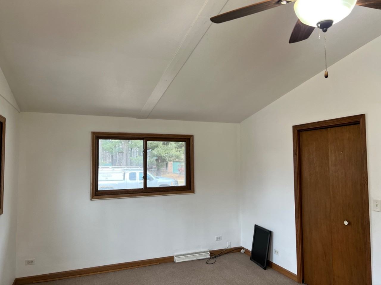 630 N Dewey Ave - Photo 3 of 6