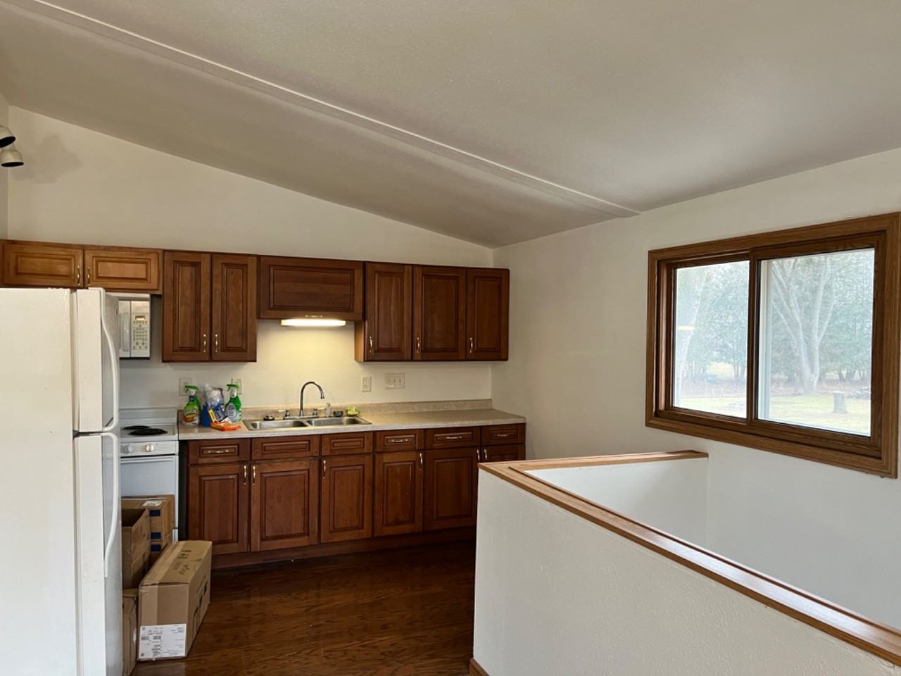 630 N Dewey Ave - Photo 6 of 6