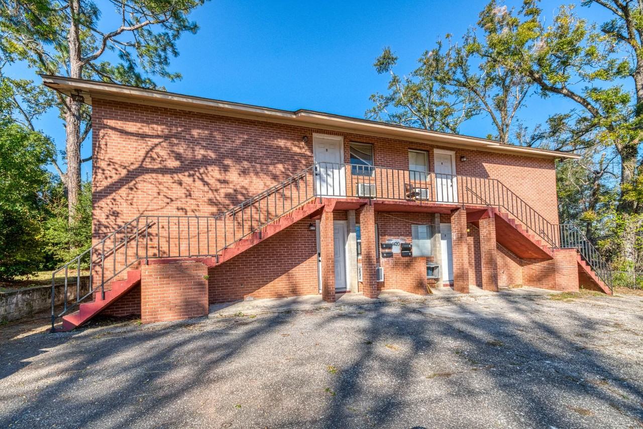 1420 Melvin St - Photo 5 of 8