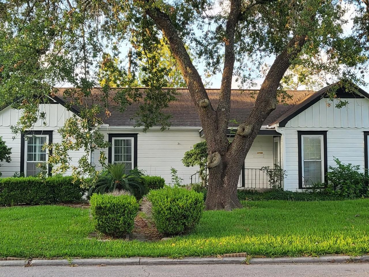 3325 Tampa - Photo 2 of 4