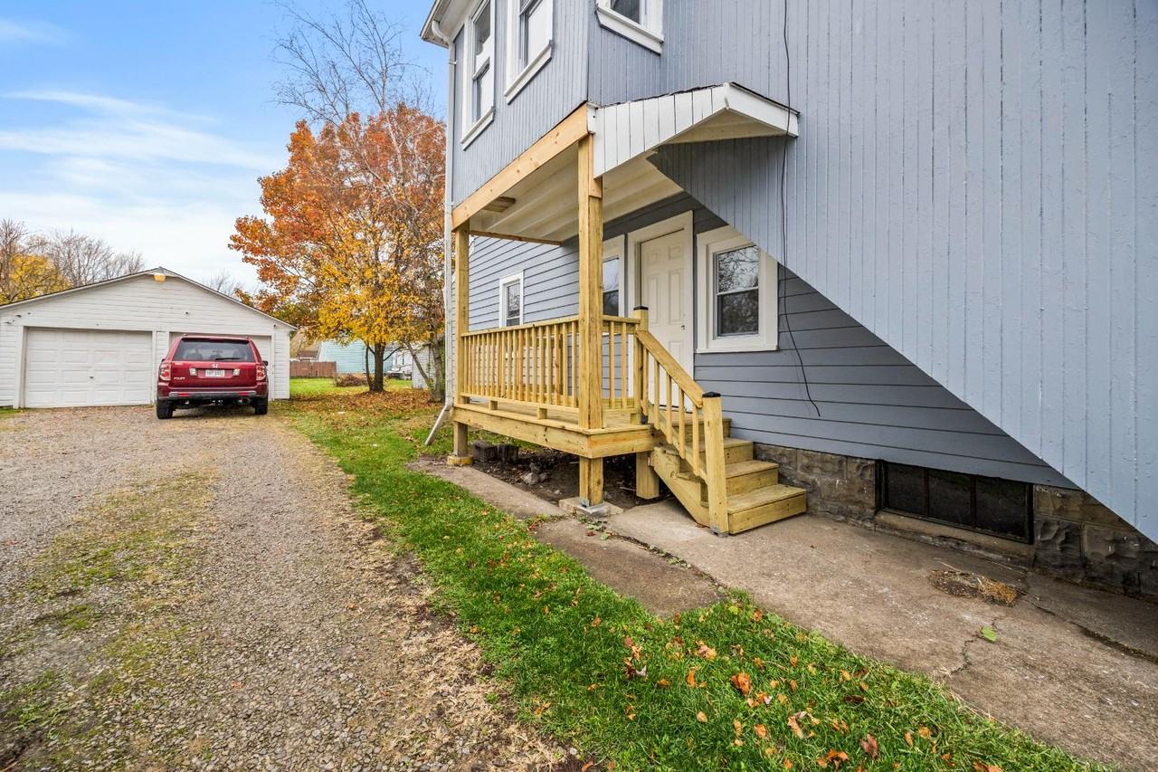 1710 Hamilton Ave - Photo 2 of 10