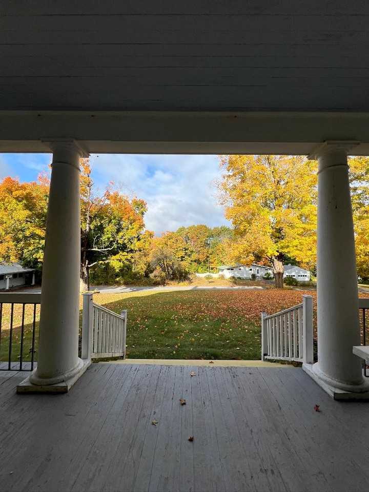 365 Apartments - Photo 3 of 4