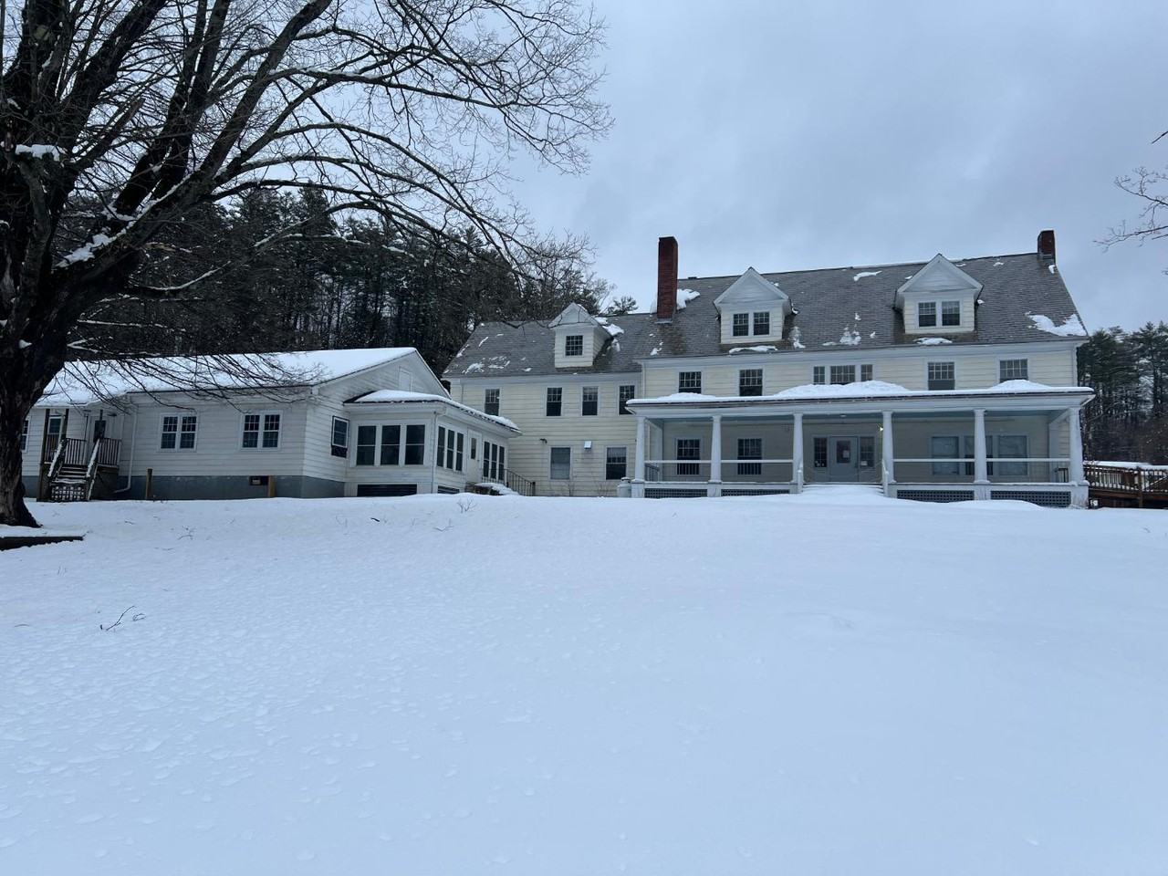 365 Apartments - Photo 4 of 4