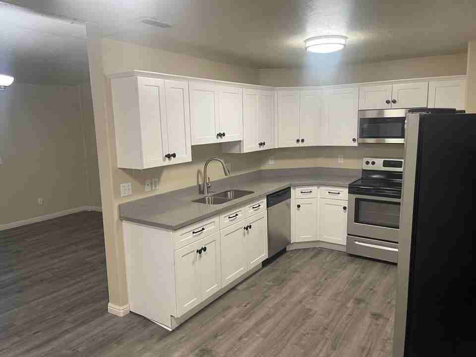 3365 N Ridge Loop W - Photo 3 of 11