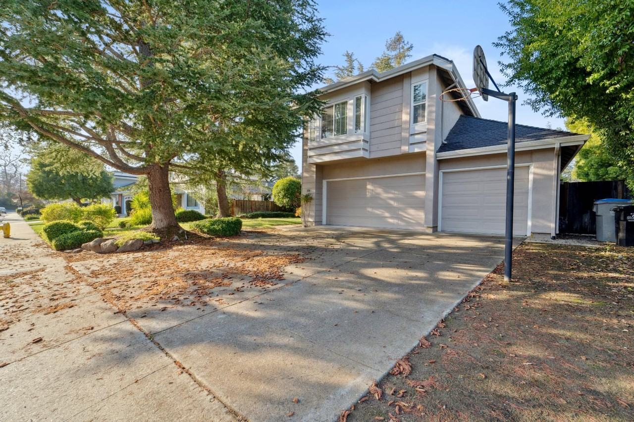 771 Finchwood Way - Photo 3 of 18