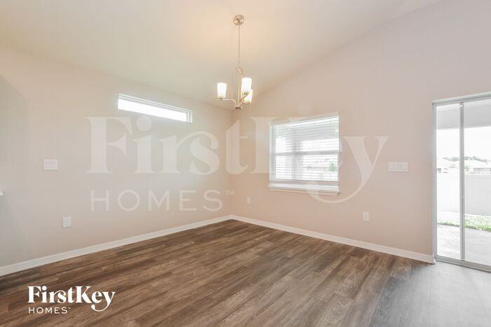 1031 Corso Dr - Photo 3 of 15
