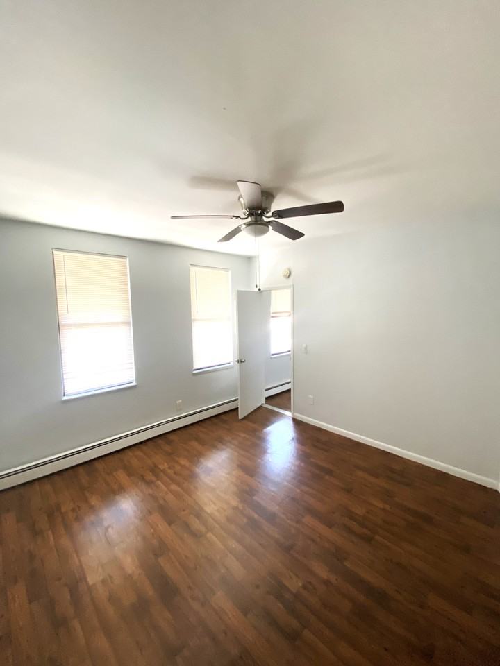 23-83 38th Street #2F - Photo 5 of 18