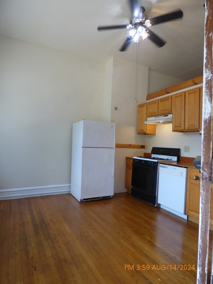 3845 Hamilton St #1 - Photo 4 of 5