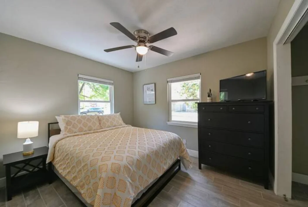 7016 S Desoto St #NA - Photo 5 of 16