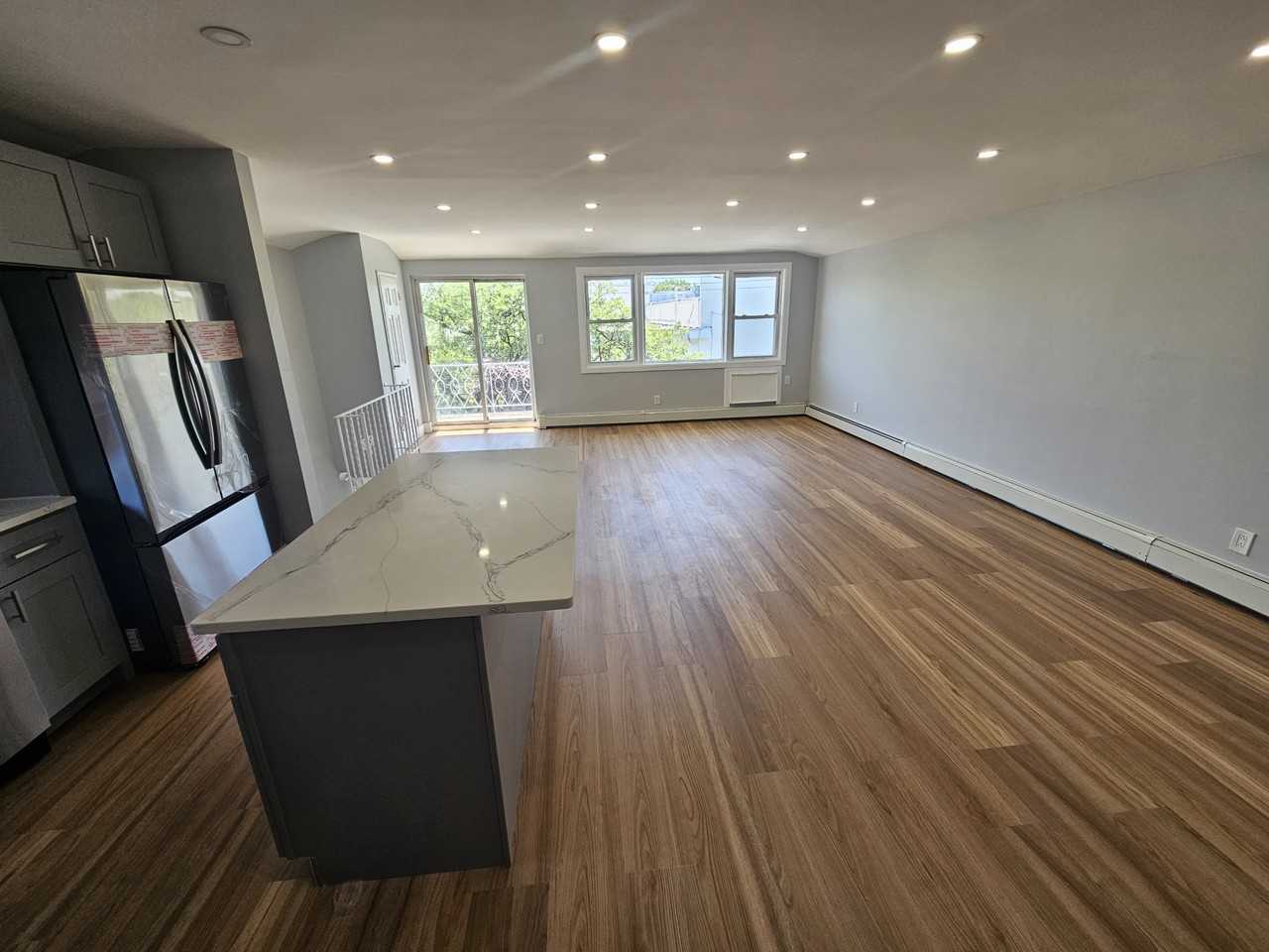 1235 E 66th St #3 - Photo 2 of 22