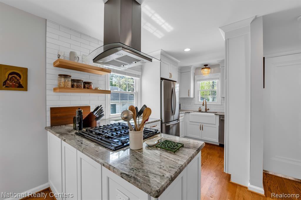 1600 E 4th St #NA - Photo 3 of 11