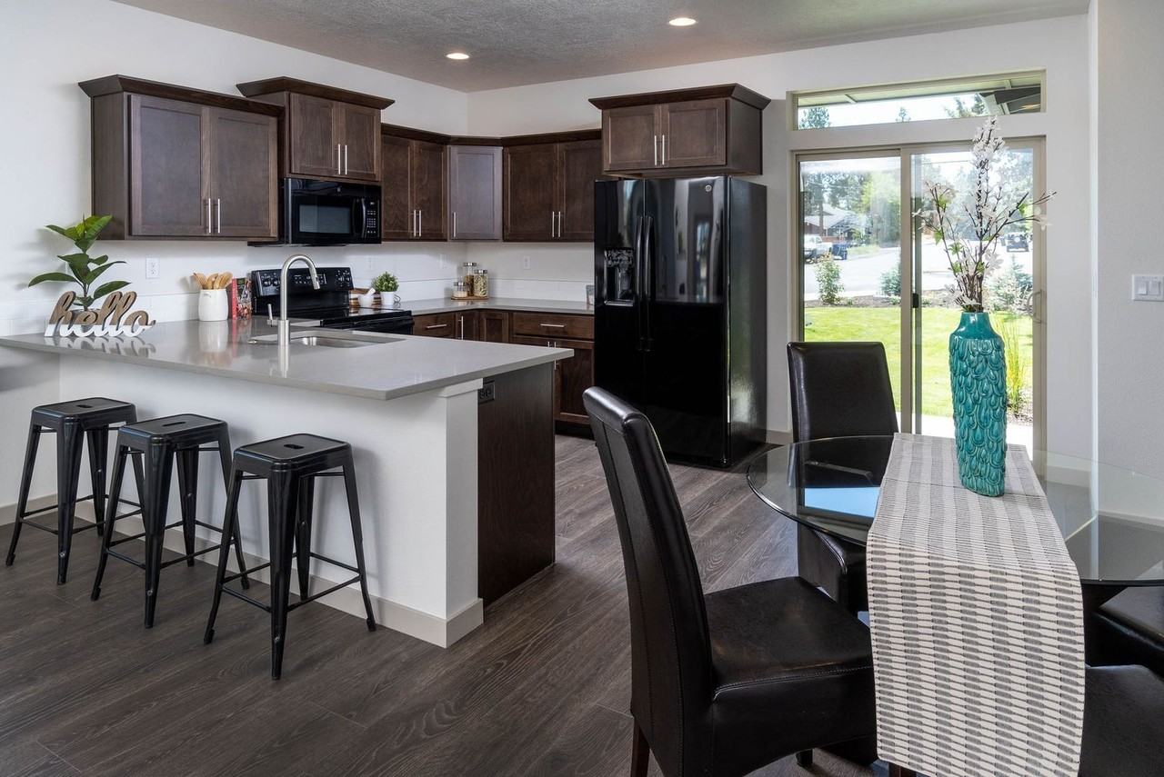 78 Ne Cessna Dr #1 - Photo 4 of 11