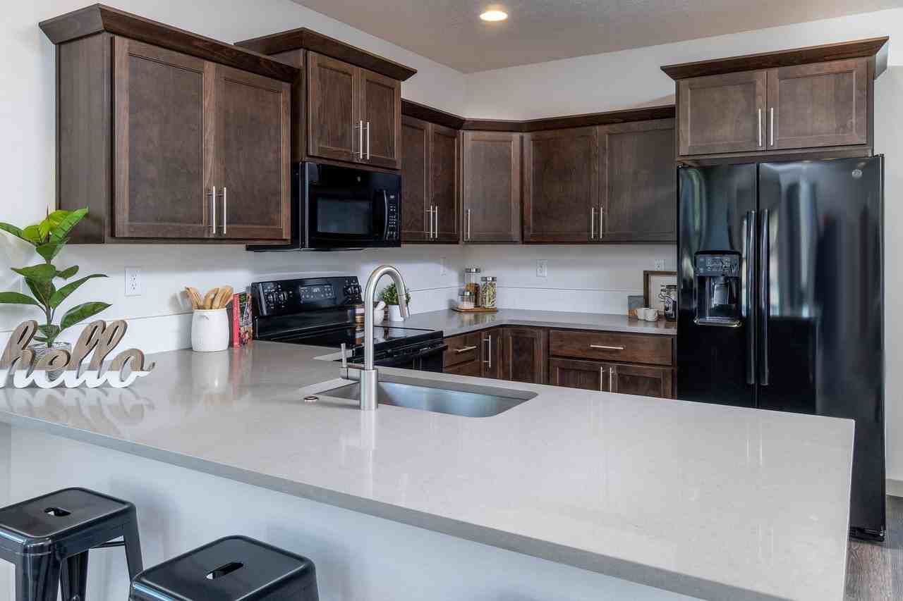 78 Ne Cessna Dr #1 - Photo 5 of 11