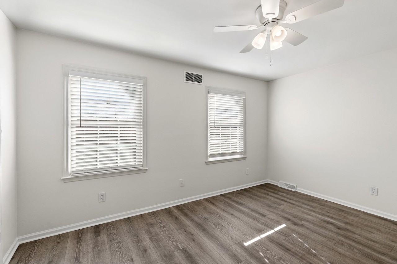 S Eagle Creek Dr - Photo 6 of 21