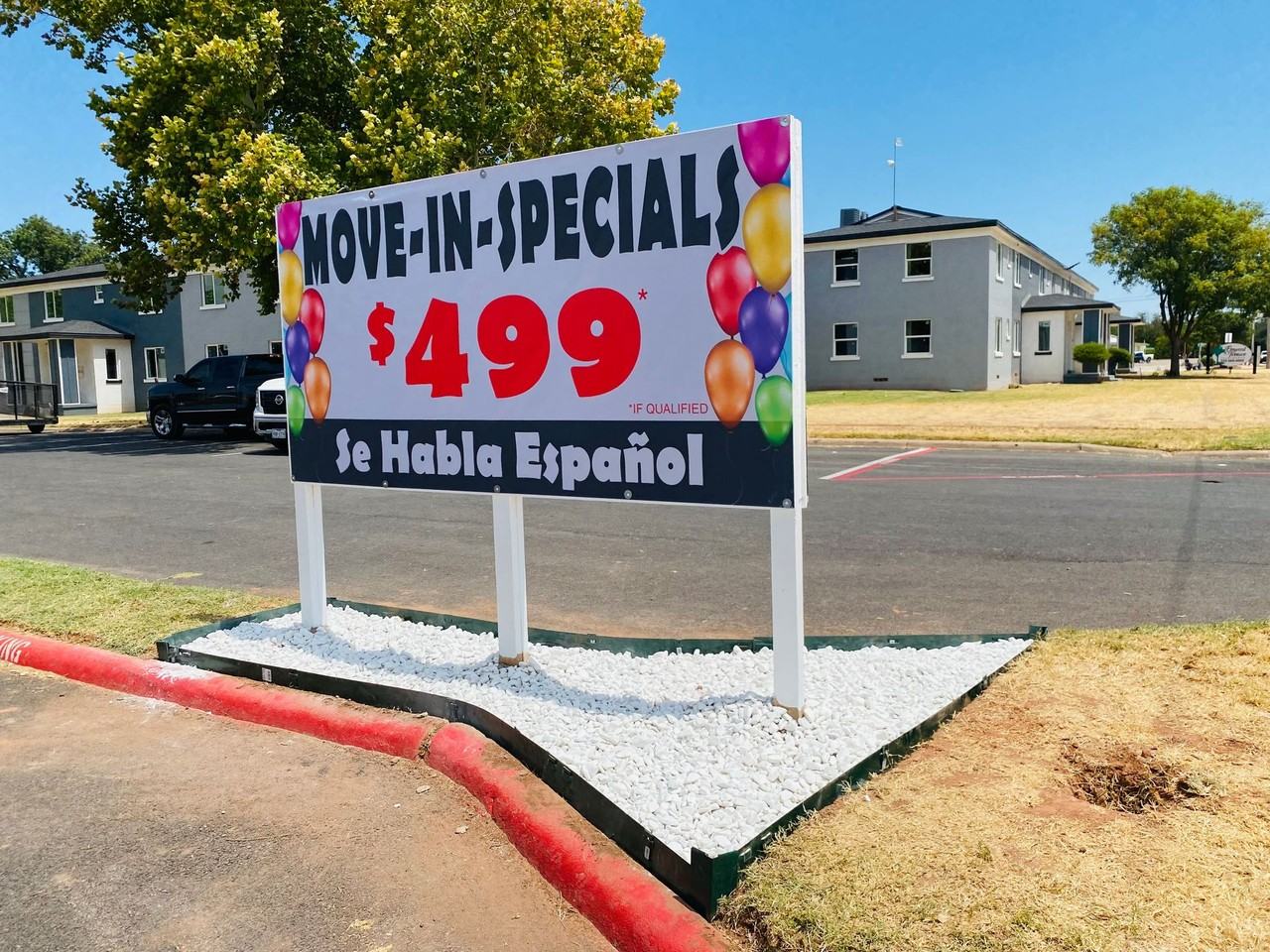 Elmwood Terrace Apartments - Photo 3 of 11