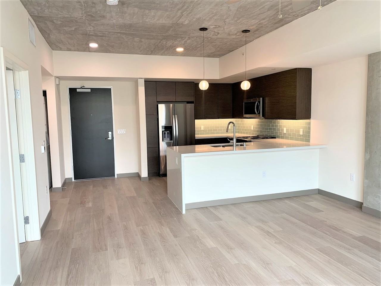 Strauss on Fifth - Photo 2 of 10