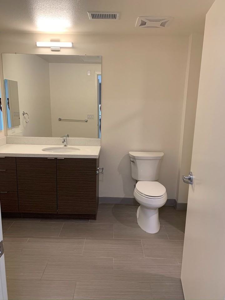 Strauss on Fifth - Photo 5 of 10