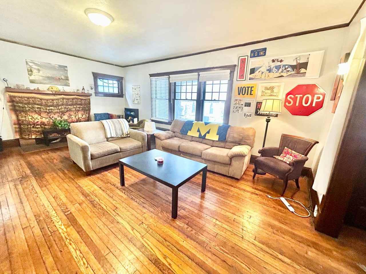 504 Catherine St - Photo 4 of 33