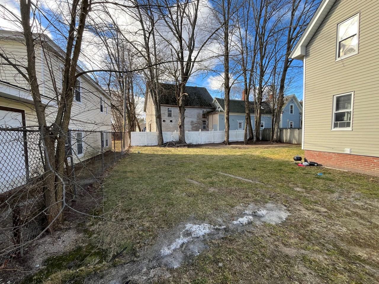 906 Portland Street - Photo 4 of 4