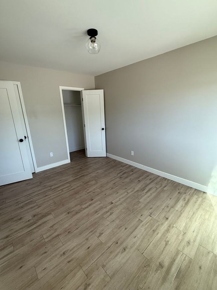 Beautiful Flagstaff Property. Newly Remodeled! - Photo 3 of 10