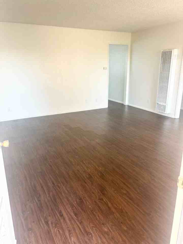 41 - Photo 2 of 5
