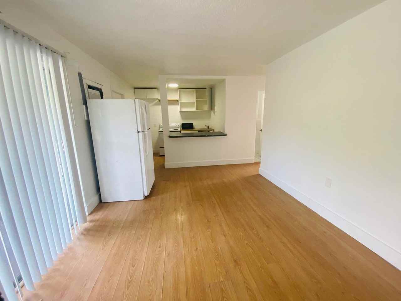 1341 W Point Dr - Photo 3 of 15